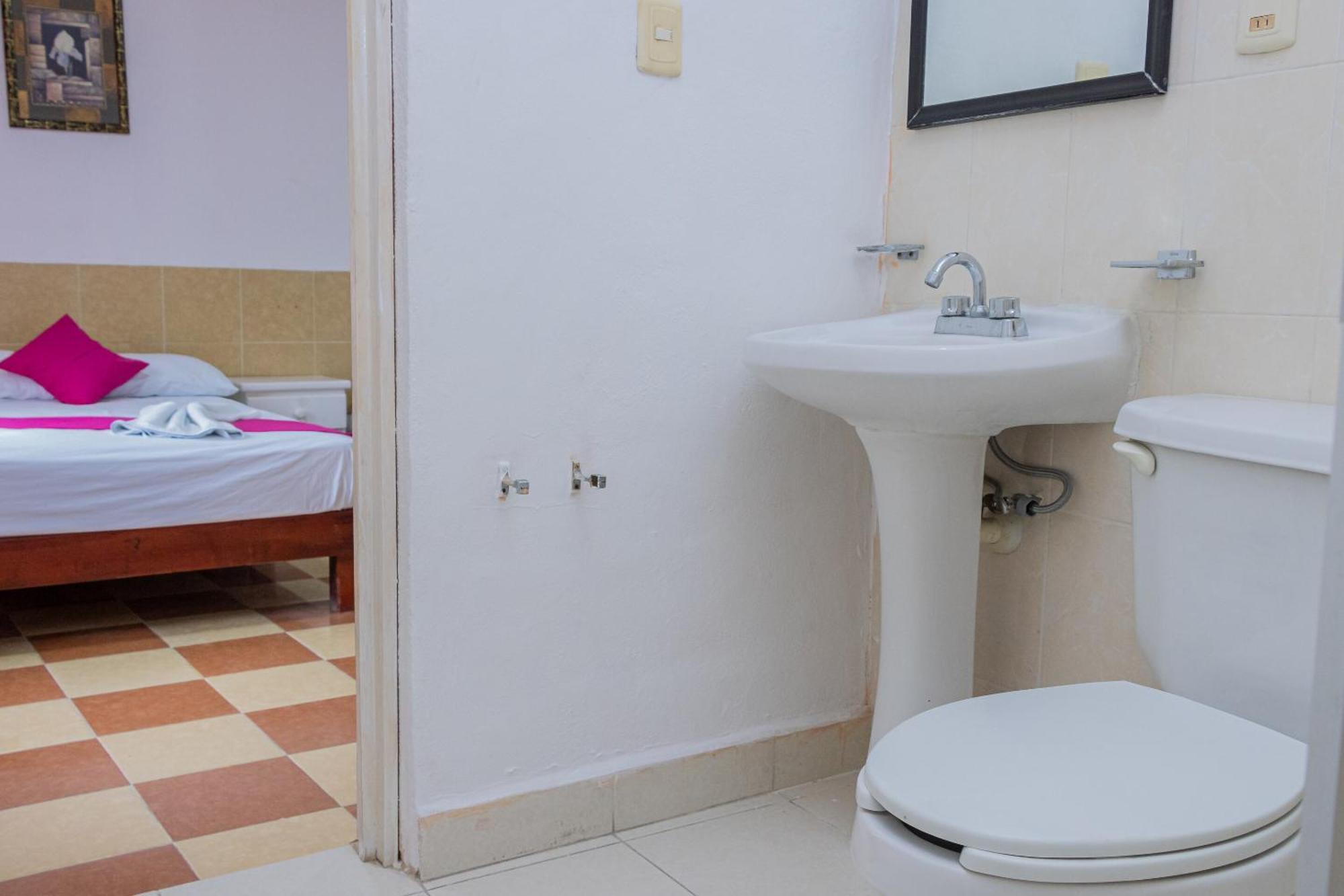 Oyo Hotel Marias,Aeropuerto Internacional De Chetumal Buitenkant foto