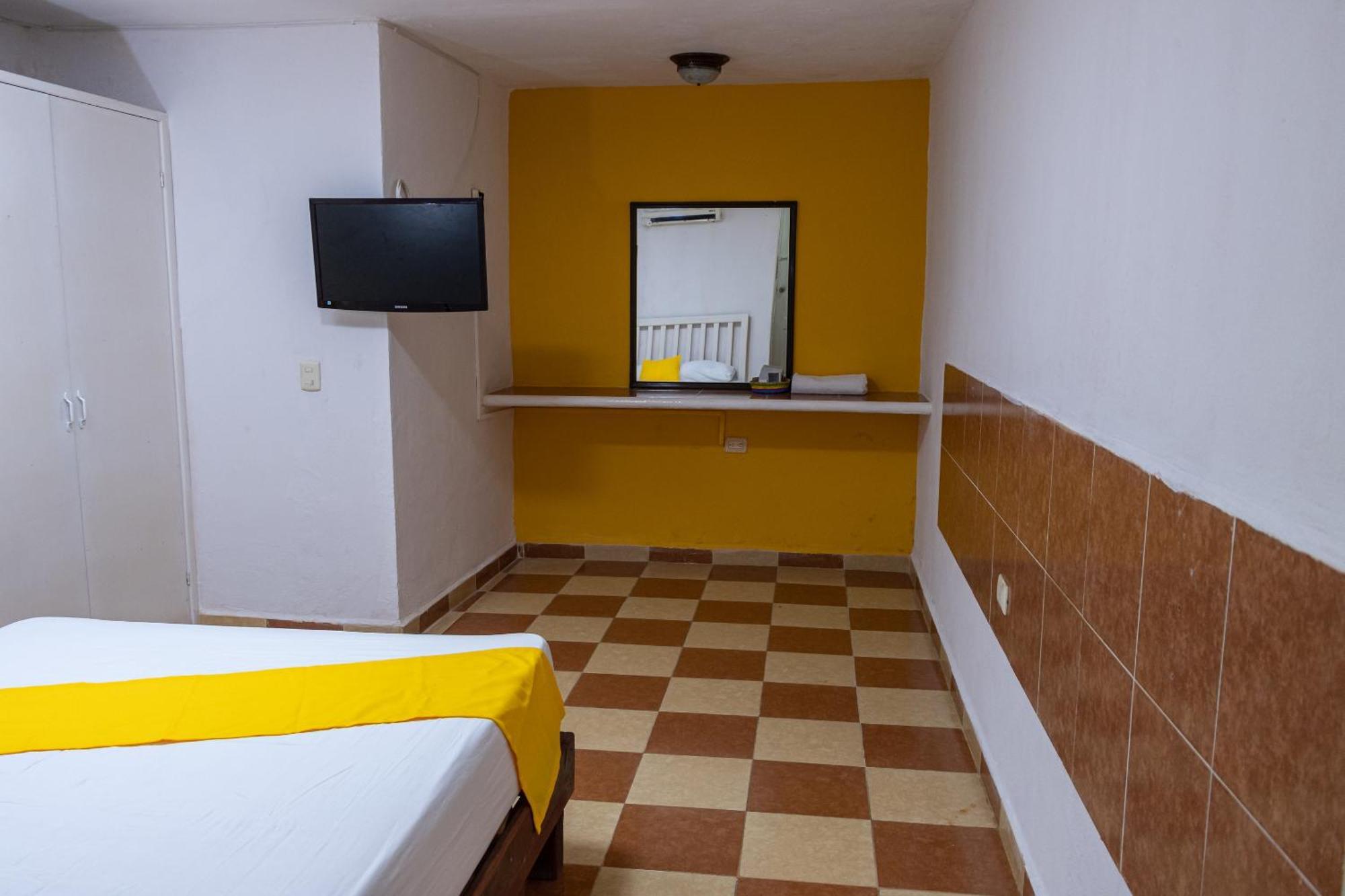 Oyo Hotel Marias,Aeropuerto Internacional De Chetumal Buitenkant foto