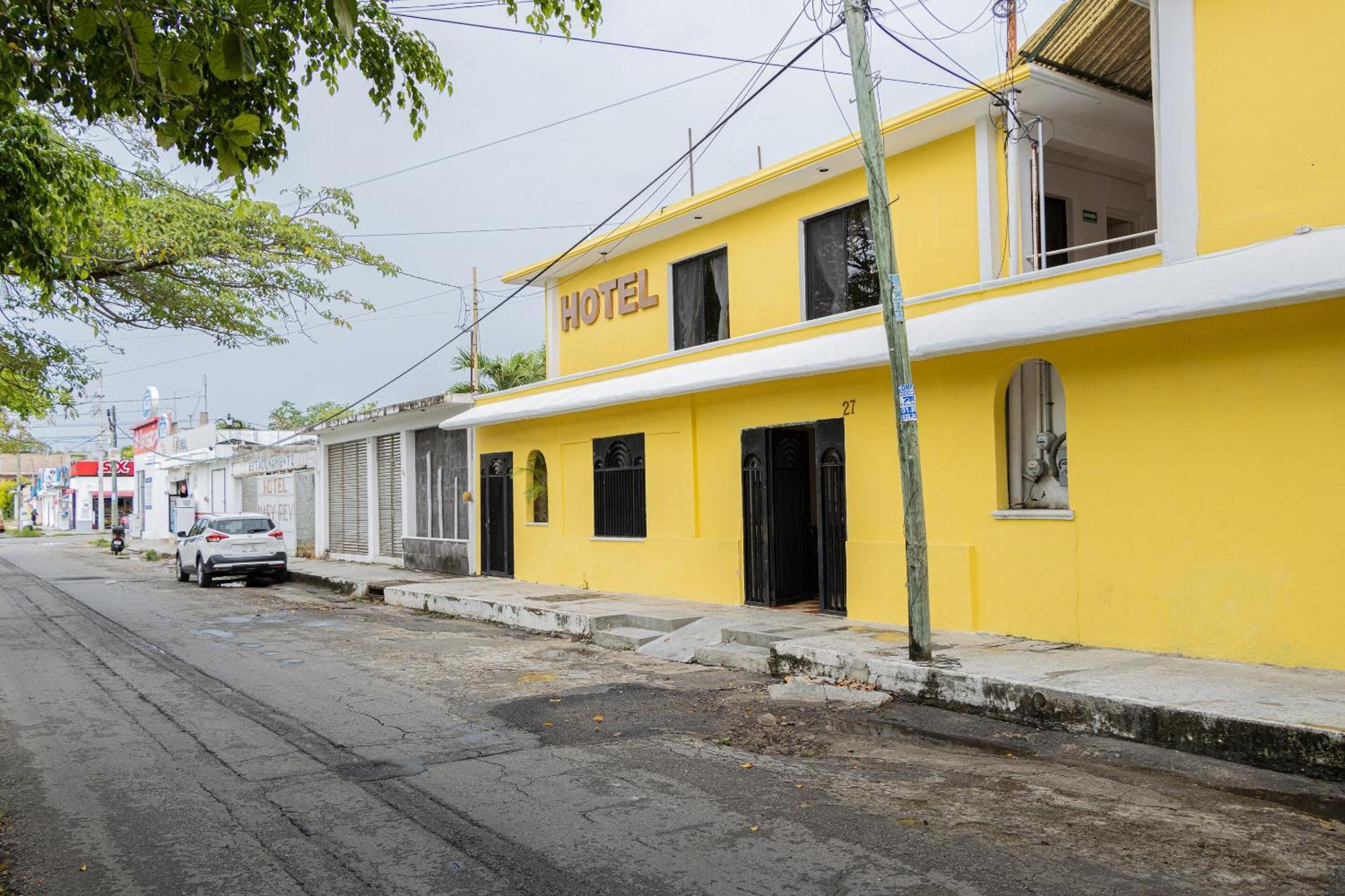 Oyo Hotel Marias,Aeropuerto Internacional De Chetumal Buitenkant foto