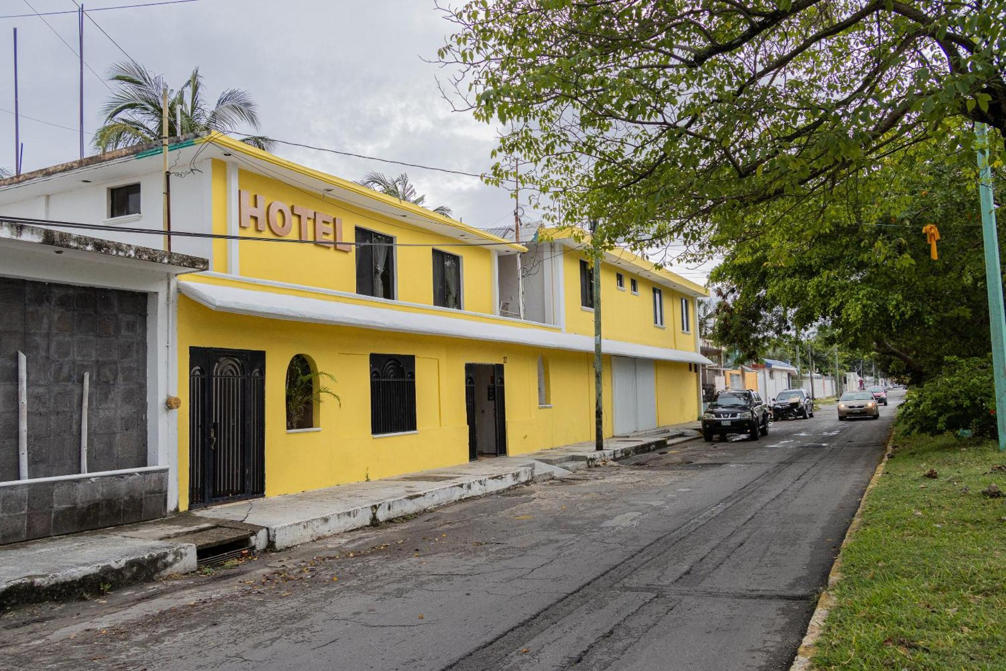 Oyo Hotel Marias,Aeropuerto Internacional De Chetumal Buitenkant foto