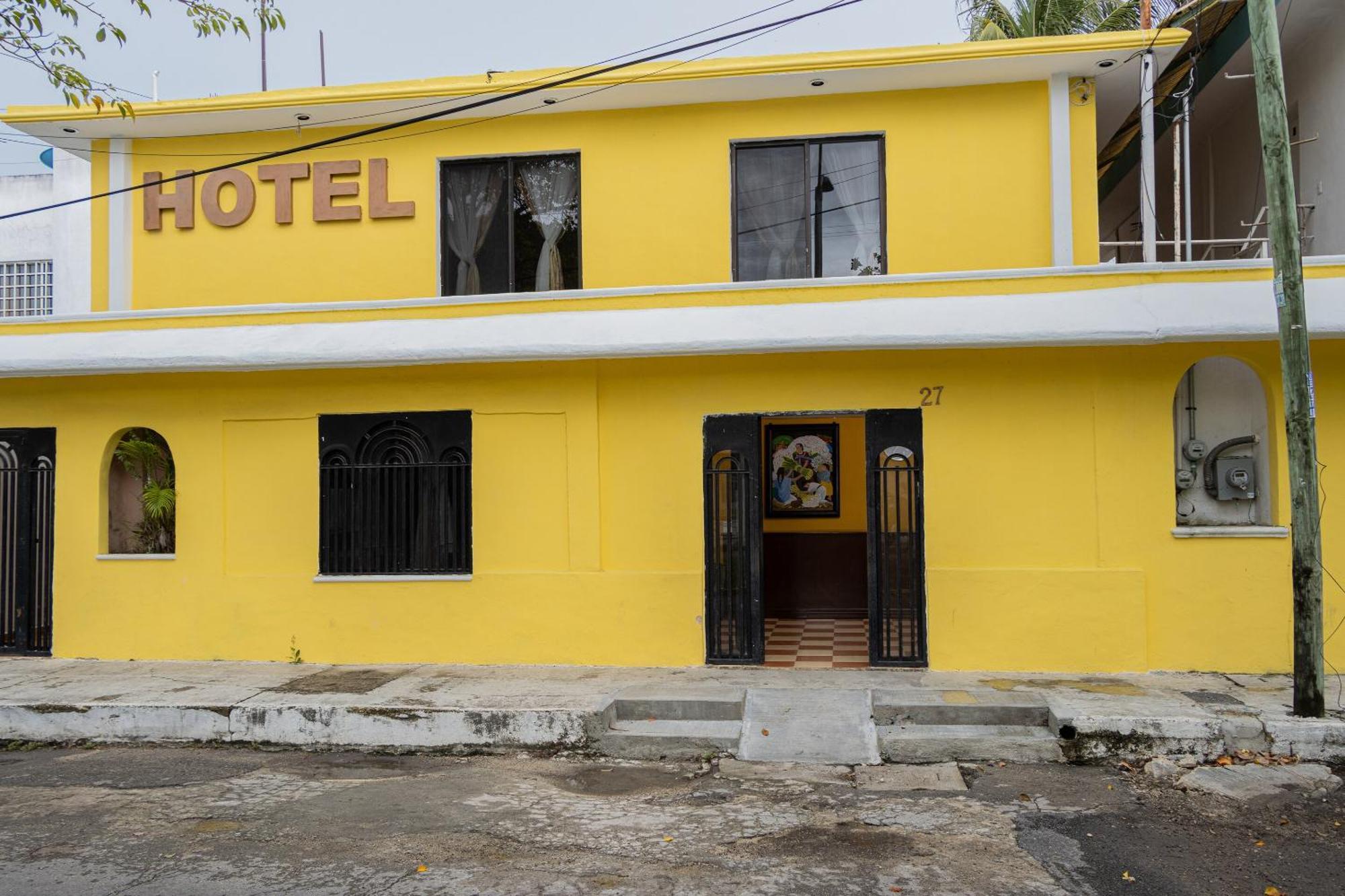 Oyo Hotel Marias,Aeropuerto Internacional De Chetumal Buitenkant foto